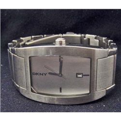 DKNY SOLID STAINLESS STEEL MENS WATCH