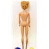 Image 3 : VINTAGE 1960'S BLONDE BUBBLE CUT BARBIE DOLL