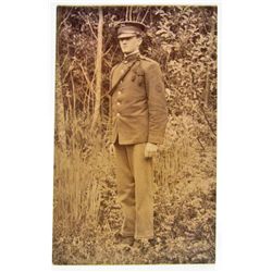 VINTAGE RPPC REAL PHOTO POSTCARD OF A SOLDIER