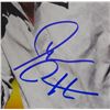 Image 6 : 8 AUTOGRAPHED 8x10's- 2 Eddie Vetter, David Grohl, Darius Rucker, Barry Manilow,