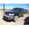 Image 2 : 2000 - TOYOTA 4RUNNER