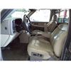 Image 6 : 2001 - CHEVROLET SUBURBAN//RESTORED SALVAGE