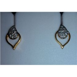 2.09g Earring Made of 14Kt Gold ,0.15 Ct Diamond