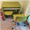 Image 1 : Work Station