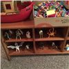 Image 2 : Multi-use Storage Table & Contents