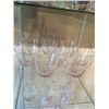 Image 5 : Glassware and Gazing Balls