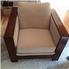 Image 3 : Sofa and Chair