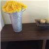 Image 3 : 2 Art Modern Cabinets