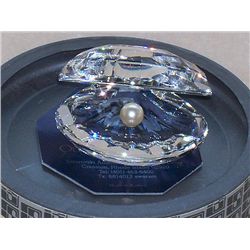 Swarovski Crystal Clam & Pearl