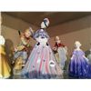 Image 5 : 10 Porcelain Figurines
