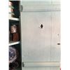 Image 5 : Oak Country Primitive Hutch