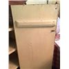 Image 7 : Oak Country Primitive Hutch
