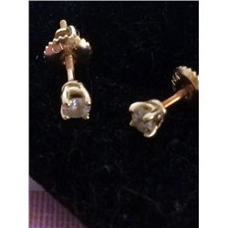 Estate 14kt Gold Diamond Earrings