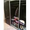 Image 2 : Large Standing Closet
