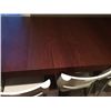 Image 3 : Table and Chairs