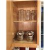 Image 6 : Kitchen Contents