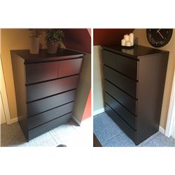 2 Matching Dressers