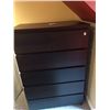 Image 2 : 2 Matching Dressers