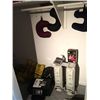 Image 1 : Closet Contents Lot