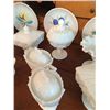 Image 4 : Milk Glass Lot