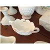 Image 5 : Milk Glass Lot