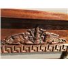 Image 5 : Mahogany Decorative Pier Table