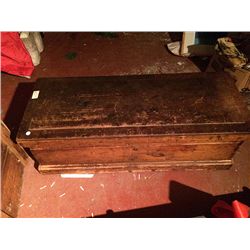 Primitive Trunk