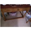 Image 2 : Early Tavern Table