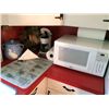 Image 9 : Kitchen Treasures Lot
