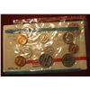 Image 2 : 847. 1970 US Mint set, in original mint cello and outer envelope, includes scarce 1970-D half