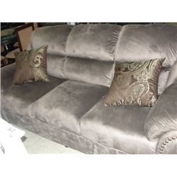 BROWN STUDDED MICROFIBER SOFA AND LOVESEAT WITH 4 THROW PILLOWS