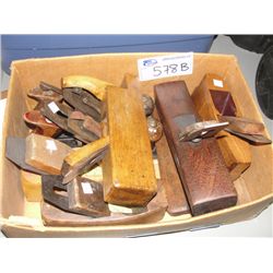 BOX OF WOODEN PIECES