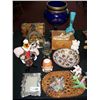 Image 1 : (16) PIECE ASSORTED VINTAGE/ ANTIQUE COLLECTIBLE LOT