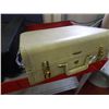 Image 1 : VINTAGE SUITCASE