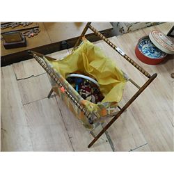 RETRO SEWING BASKET - WITH CONTENTS (RETRO THERMOS