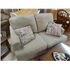 Image 1 : NEW CREAM BEIGE LOVE SEAT AND 2 ACCENT CUSIONS