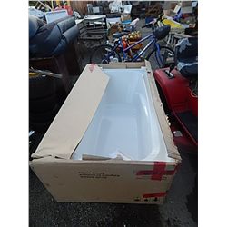 NEW BATH TUB - RIGHT HAND - NEW IN BOX - WHITE