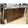 Image 2 : OAK SIDEBOARD - 3 DOOR