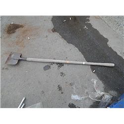 LONG HANDLE SCRAPER