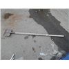 Image 1 : LONG HANDLE SCRAPER