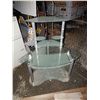 Image 2 : GLASS TOP CORNER DESK