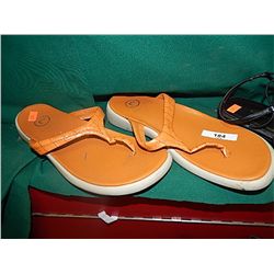 LADIES SANDLES - 9