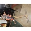Image 1 : ENGINE STAND - BLUE & BLACK