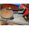 Image 1 : DELTA 16" SCROLL SAW