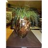 Image 1 : GLASS VASE WITH LEAVES PLANT