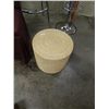 Image 1 : WOVEN STOOL - ROUND