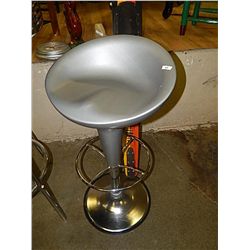 SWIVEL HYDRAULIC BAR STOOL - CHROME AND GREY