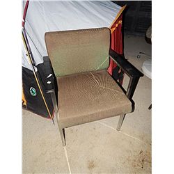 ARM CHAIR