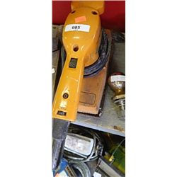 B & D SANDER