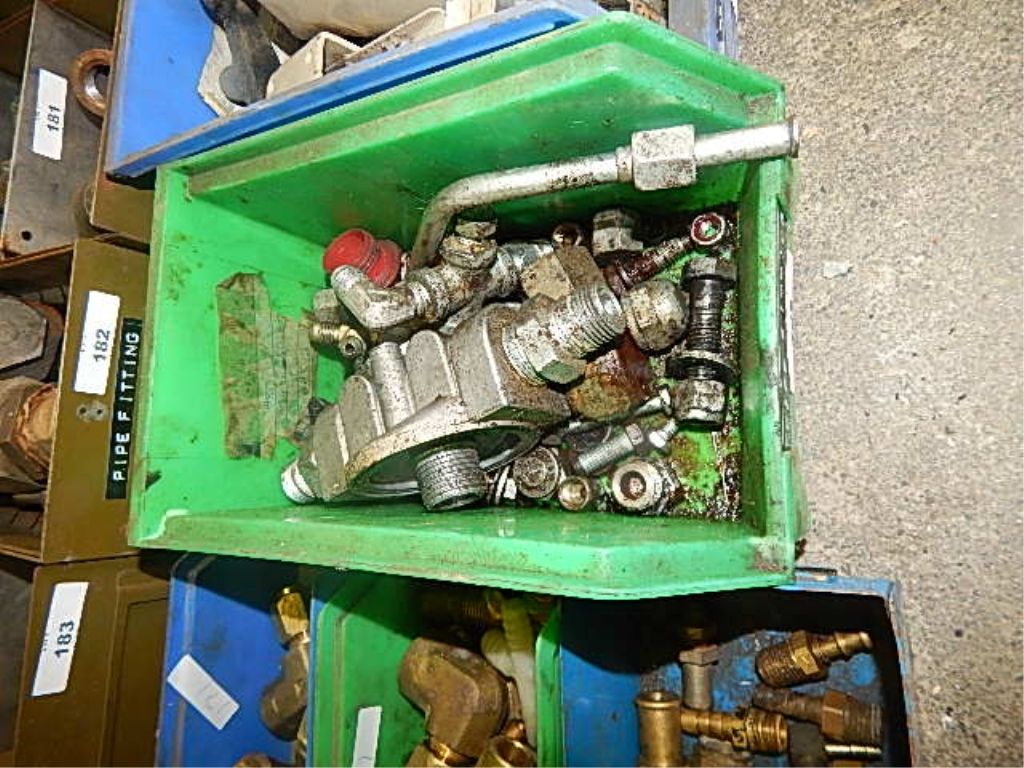 BIN OF HYDRAULIC FITTINGS 1 LARGE GREEN